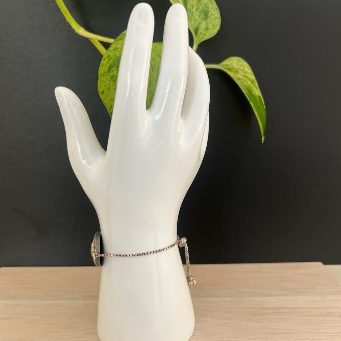 Circular Centerpiece Drawstring Bracelet with Blue and Gold Details