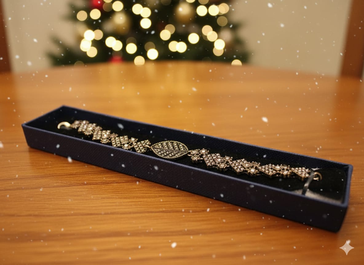 Crystal Bracelet Collection – High-Quality Sparkle in Elegant Designs- Leaf