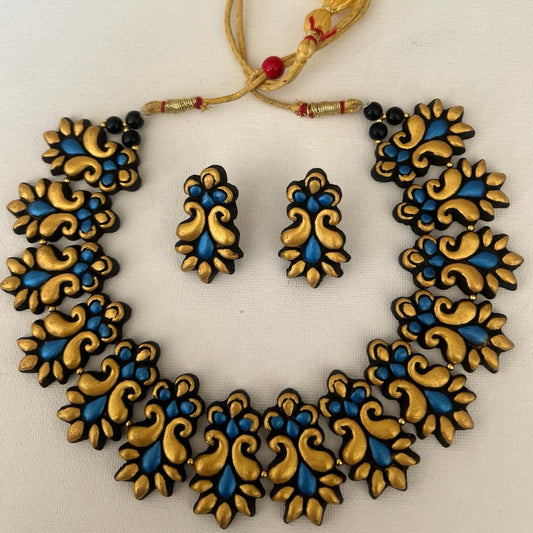 Golden Blooms Terracotta Necklace Set