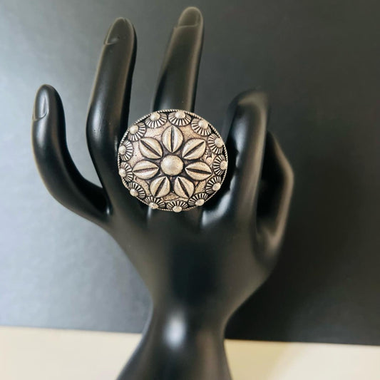 Antique-Inspired Symmetrical Flower Silver-Look Ring